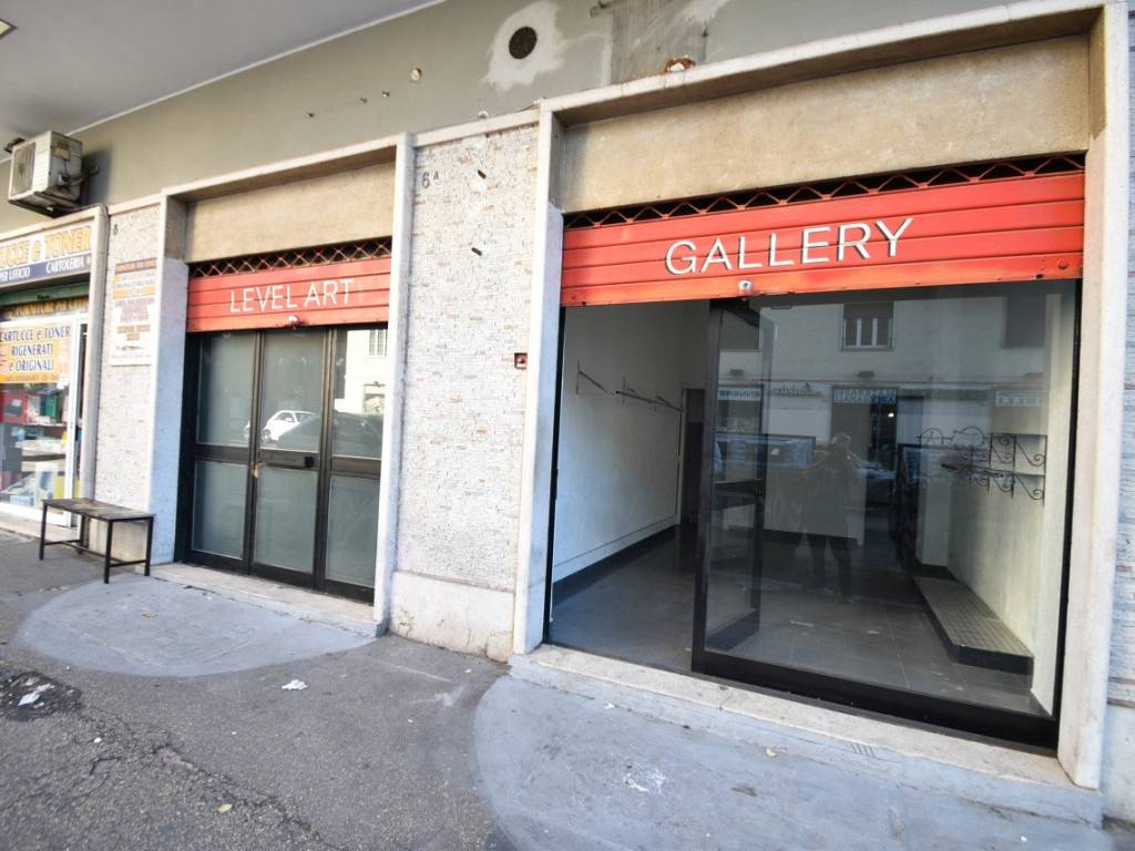negozio in affitto a Roma in zona Appio Latino