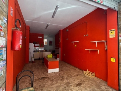 negozio in affitto a Roma in zona Don Bosco