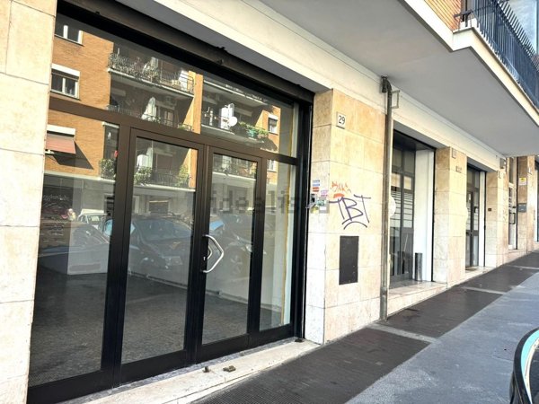 locale commerciale in affitto a Roma in zona Pietralata