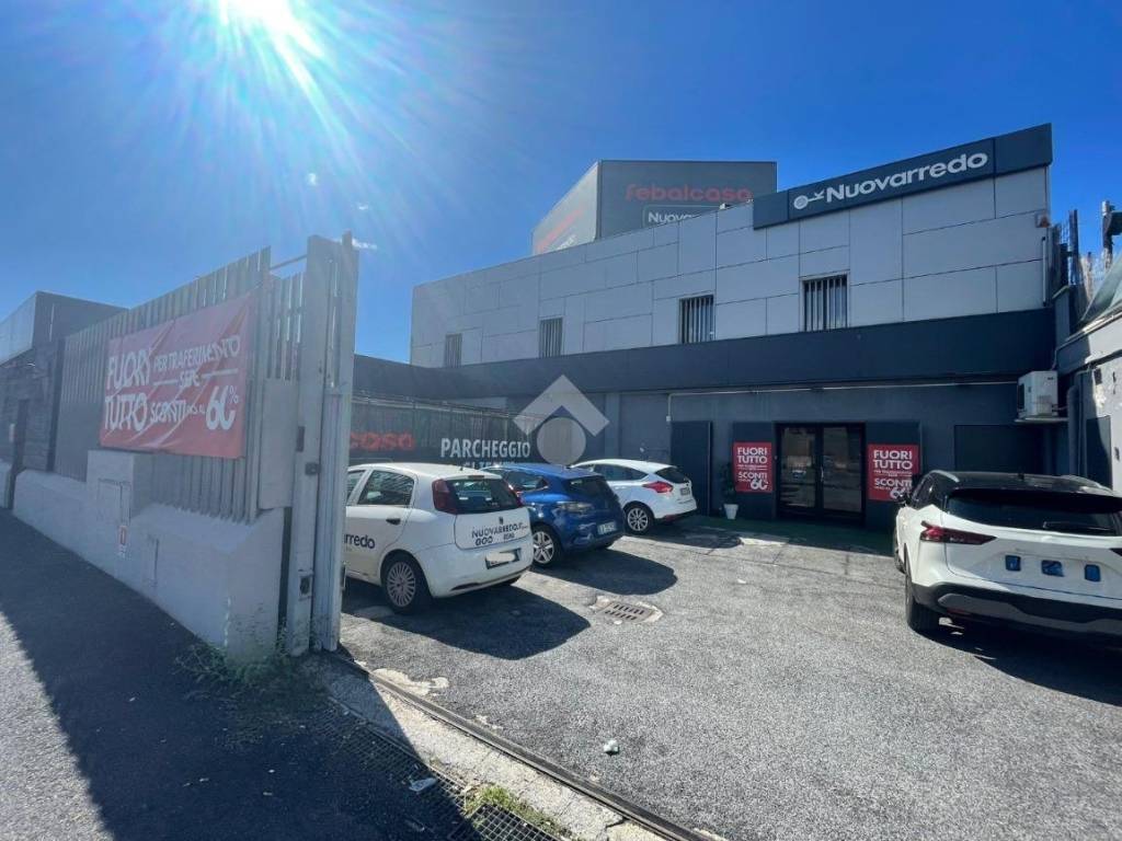 locale commerciale in affitto a Roma in zona Pietralata