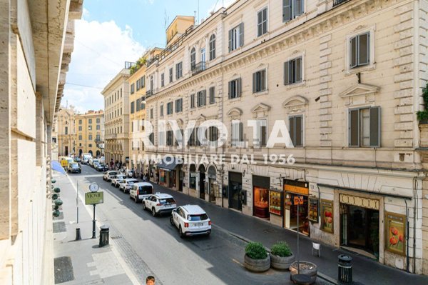 locale commerciale in affitto a Roma in zona Campo Marzio