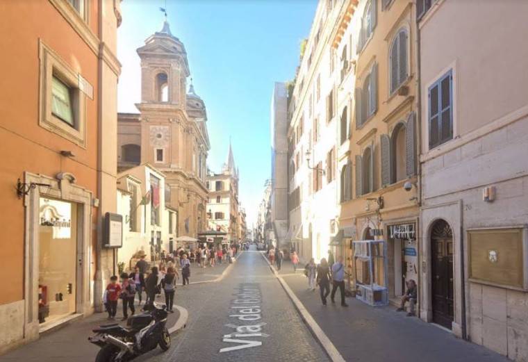 negozio in affitto a Roma in zona Campo Marzio