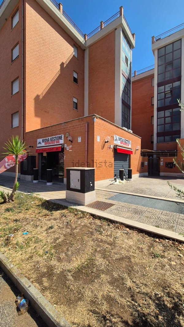 locale commerciale in affitto a Roma in zona Finocchio