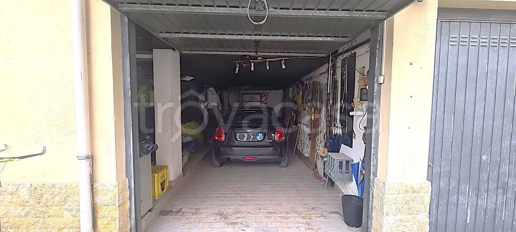 casa indipendente in affitto a Roma in zona San Basilio