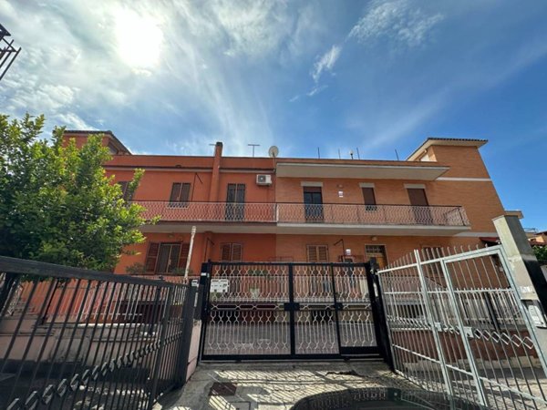 appartamento in affitto a Roma in zona Finocchio