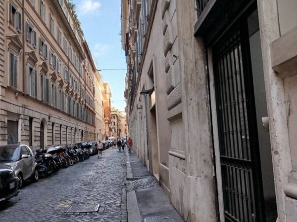 negozio in affitto a Roma in zona Campo Marzio