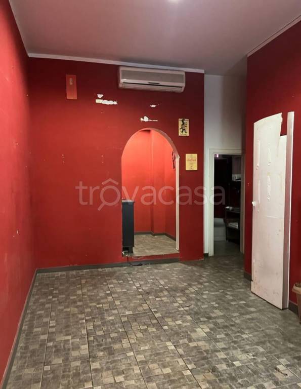 negozio in affitto a Roma