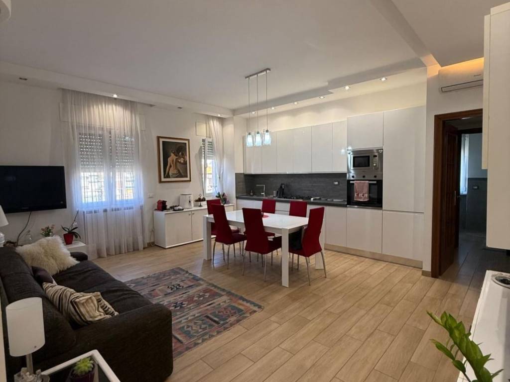 appartamento in affitto a Roma in zona Appio Claudio