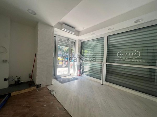 locale commerciale in affitto a Roma in zona Appio Latino