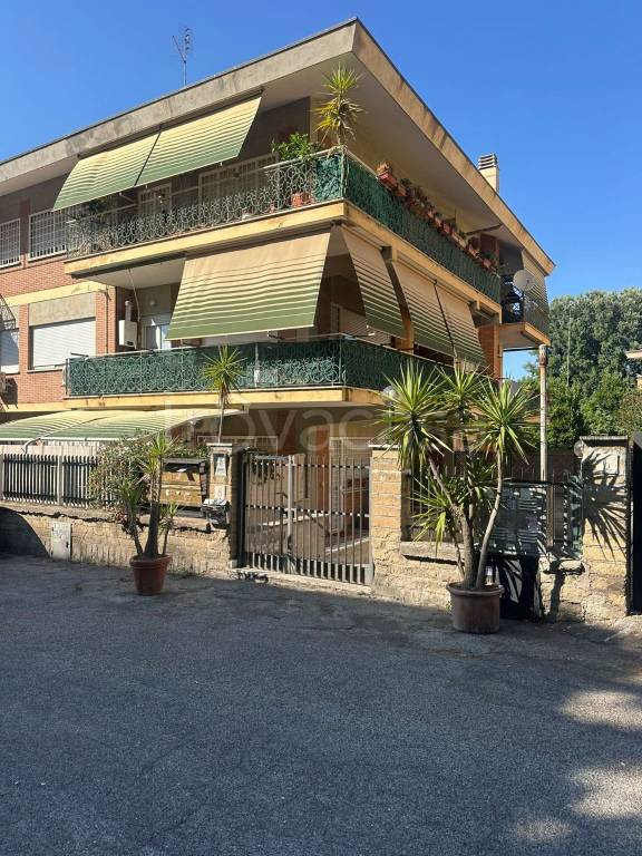 appartamento in affitto a Roma in zona Tomba di Nerone