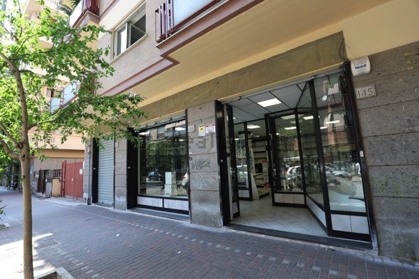 locale commerciale in affitto a Roma in zona Ostia