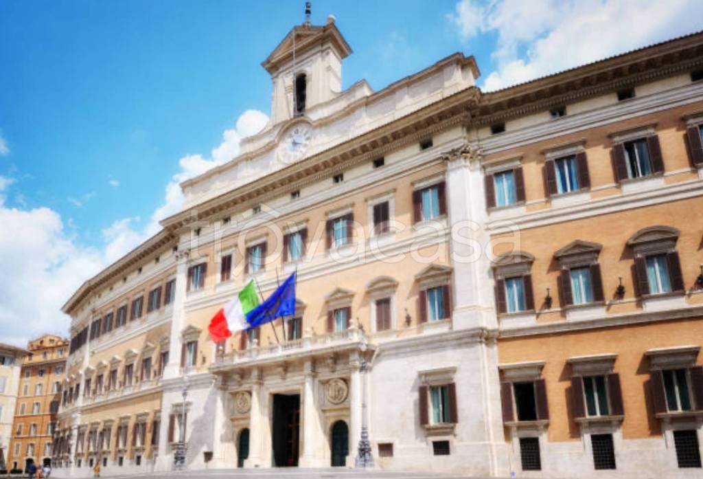 negozio in affitto a Roma in zona Trevi-Colonna