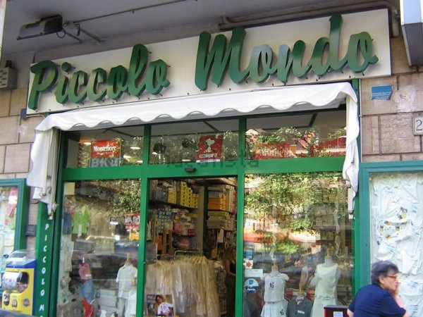 locale di sgombero in affitto a Roma in zona Appio Claudio