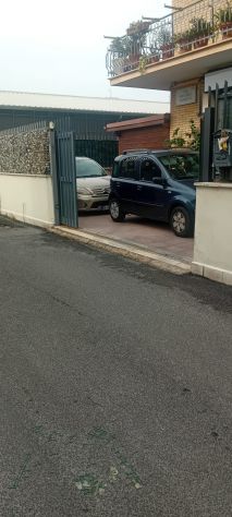 negozio in affitto a Roma in zona Torre Angela