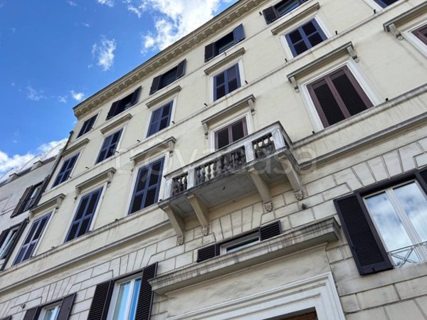 appartamento in affitto a Roma in zona Pigna - Sant'Angelo