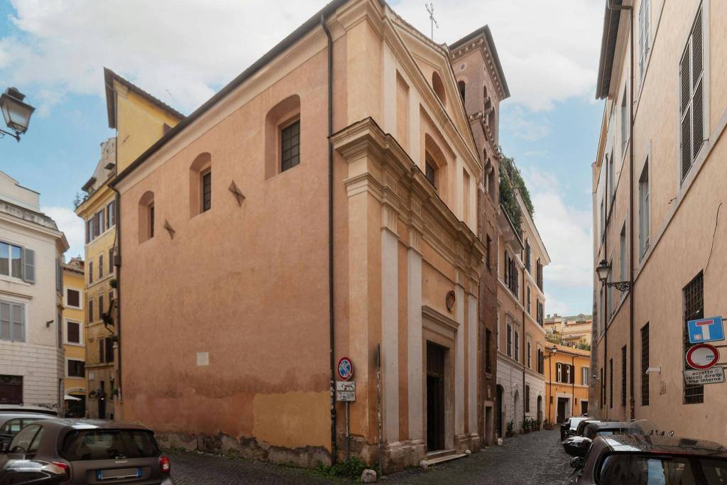 appartamento in affitto a Roma in zona Trevi-Colonna
