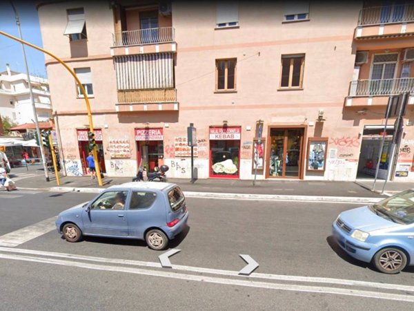 negozio in affitto a Roma in zona Aurelio