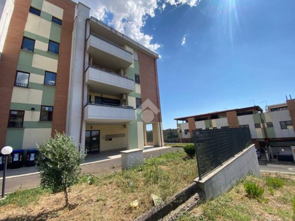 locale commerciale in affitto a Roma in zona Ponte di Nona