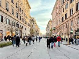 negozio in affitto a Roma in zona Rione Prati