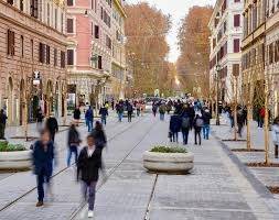 negozio in affitto a Roma in zona Rione Prati