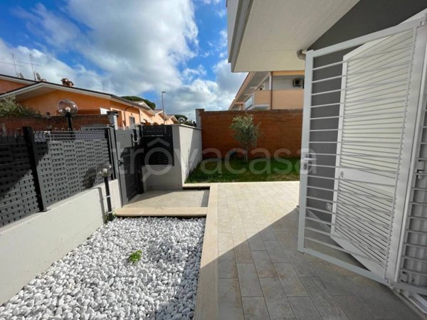 casa indipendente in affitto a Roma in zona Acilia