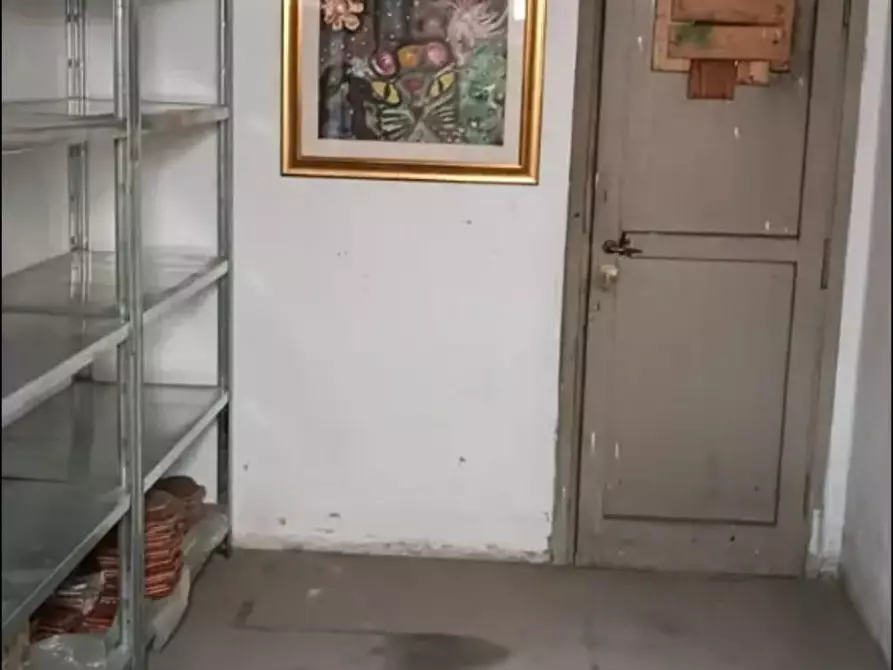 locale di sgombero in affitto a Roma