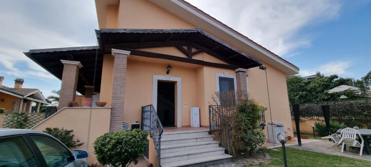 casa indipendente in affitto a Roma in zona Infernetto