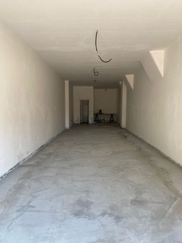 locale commerciale in affitto a Roma in zona San Basilio