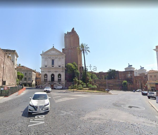 locale commerciale in affitto a Roma in zona Castro Pretorio