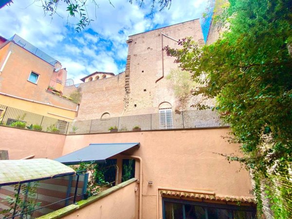 appartamento in affitto a Roma in zona Parione/Sant'Eustachio