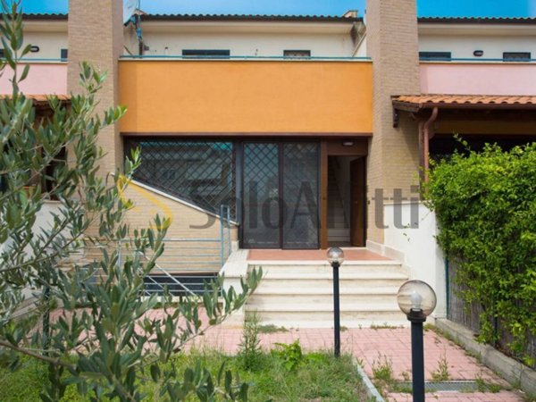 casa indipendente in affitto a Roma in zona Mezzocammino