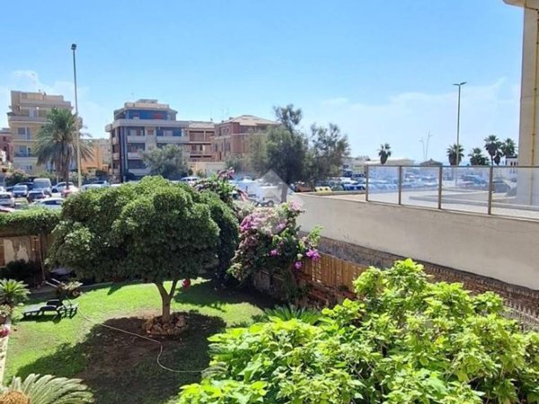 appartamento in affitto a Roma in zona Ostia