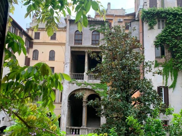 appartamento in affitto a Roma in zona Parione/Sant'Eustachio