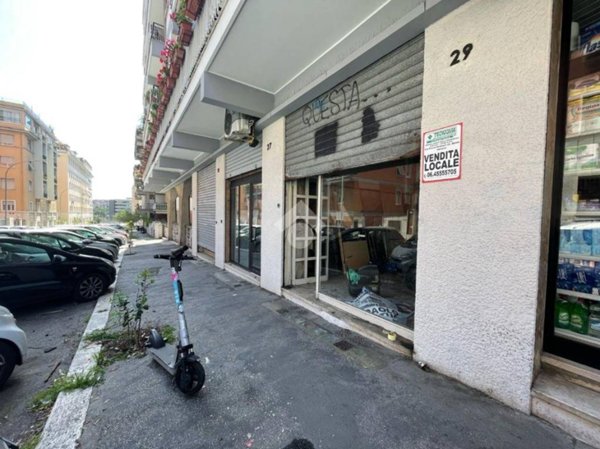 negozio in affitto a Roma in zona Nomentano