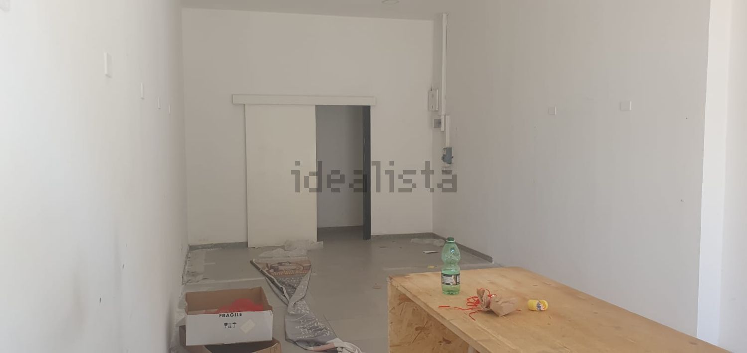 locale commerciale in affitto a Roma in zona Ostia