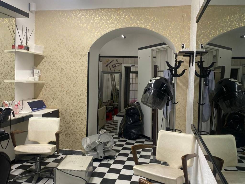negozio in affitto a Roma