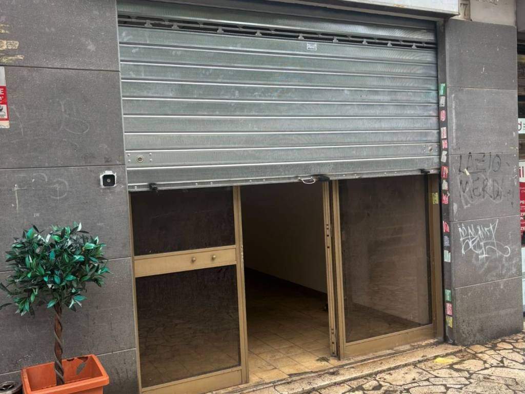 negozio in affitto a Roma in zona Torrevecchia