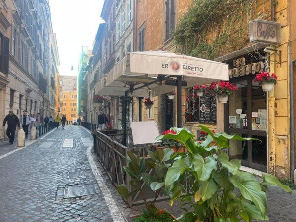 locale commerciale in affitto a Roma in zona Rione Monti/Campitelli