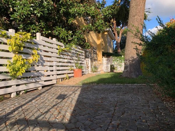 appartamento in affitto a Roma in zona Casal Palocco