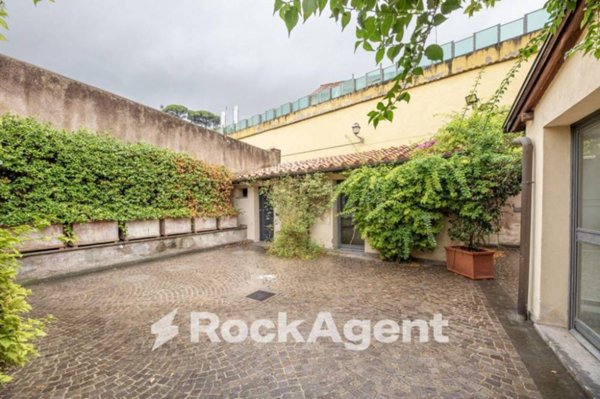 casa indipendente in affitto a Roma in zona Gianicolense
