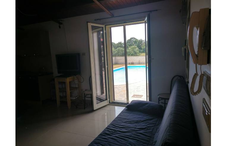 casa indipendente in affitto a Roma in zona Ardeatino