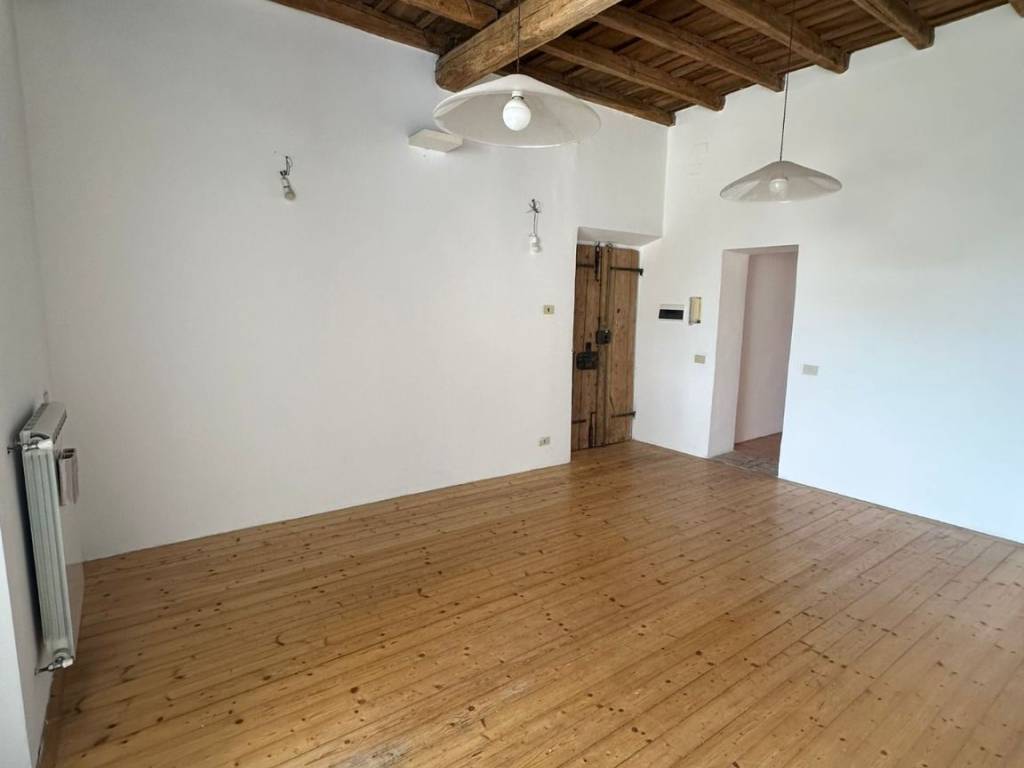 appartamento in affitto a Roma in zona Rione Monti/Campitelli