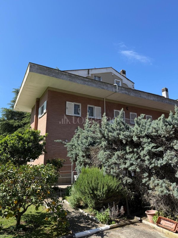 casa indipendente in affitto a Roma in zona Mostacciano