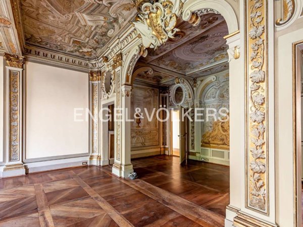 intera palazzina in affitto a Roma in zona Centro Storico