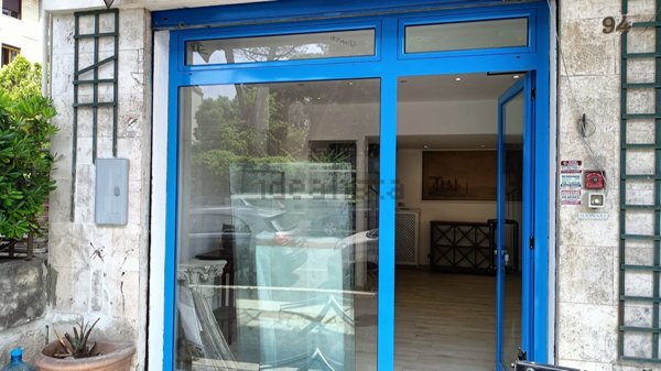 locale commerciale in affitto a Roma in zona EUR