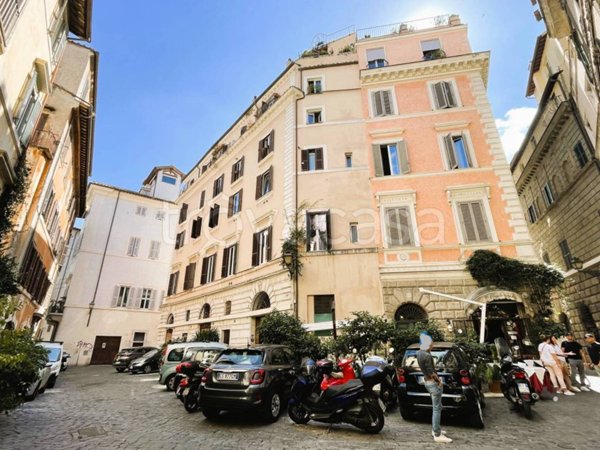appartamento in affitto a Roma in zona Parione/Sant'Eustachio