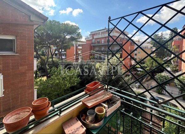 appartamento in affitto a Roma in zona Tomba di Nerone