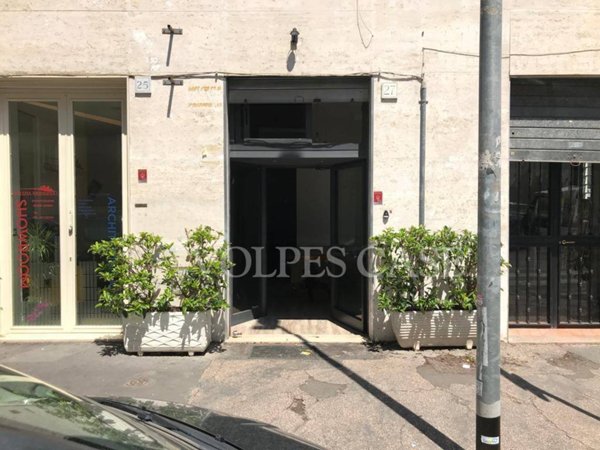 locale commerciale in affitto a Roma