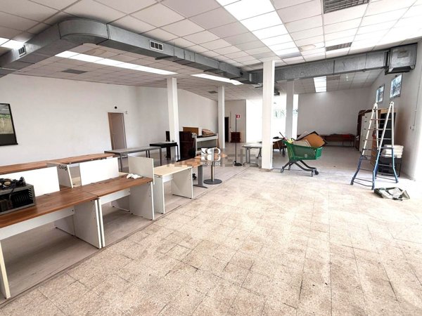 locale commerciale in affitto a Roma in zona Portuense