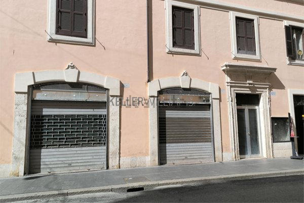 locale commerciale in affitto a Roma in zona Campo Marzio